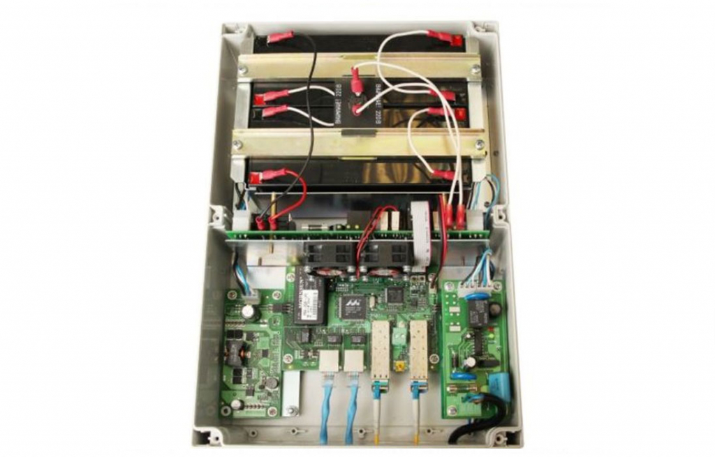 Коммутатор TFortis PSW-2G2F+UPS Коммутатор TFortis PSW-2G2F+UPS